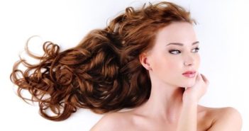 Capelli grassi - cause, dieta e rimedi naturali veloci